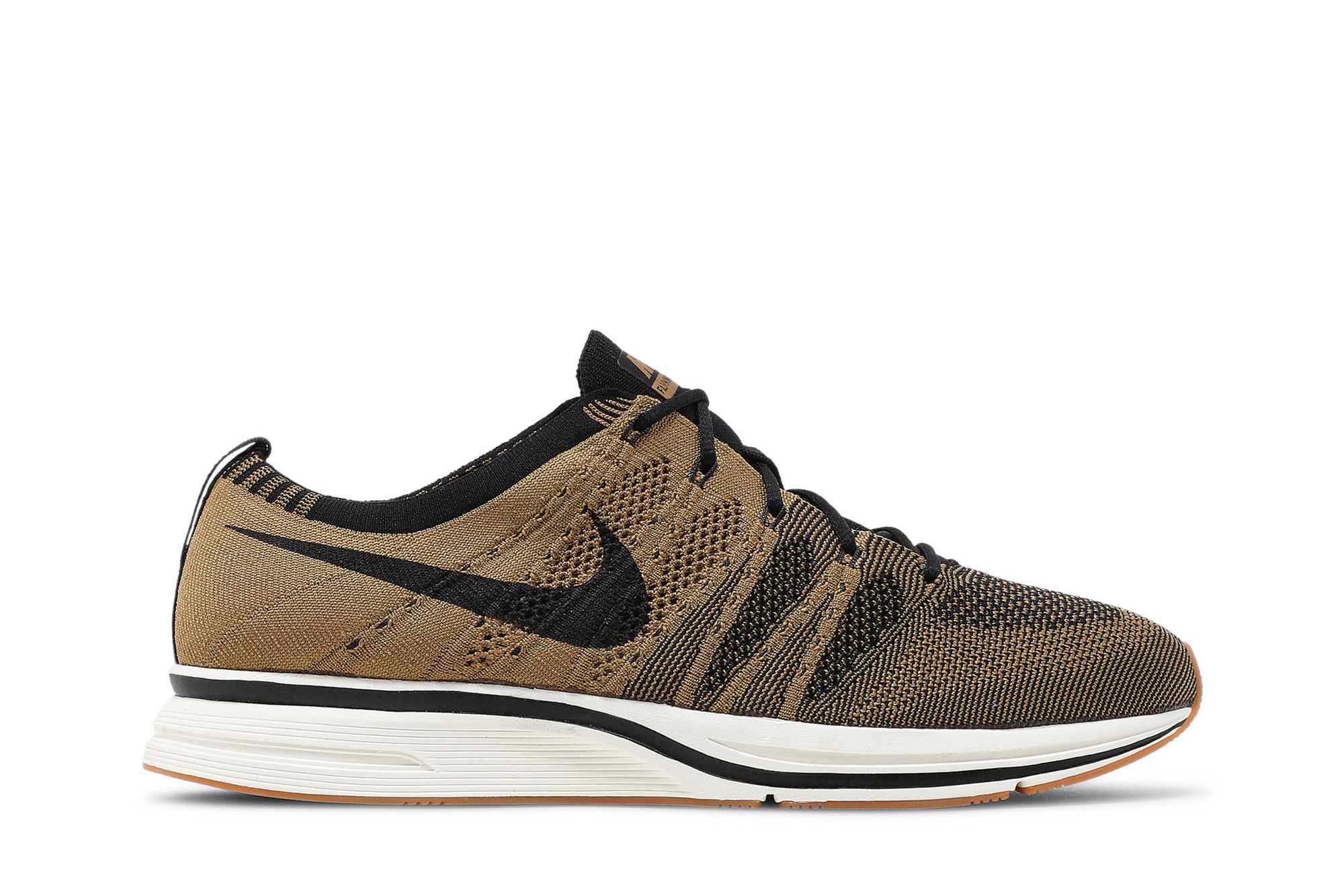 Golden beige flyknit trainer deals
