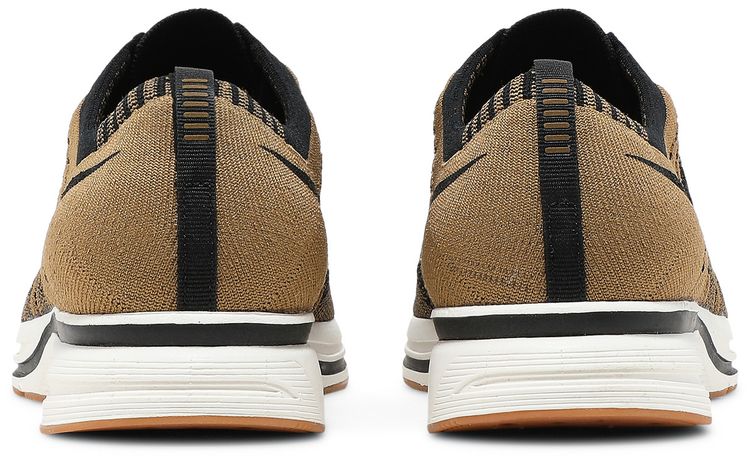 Nike Flyknit Trainer Golden Beige