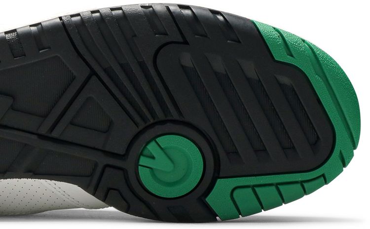 550 Oak Leaf Green Red
