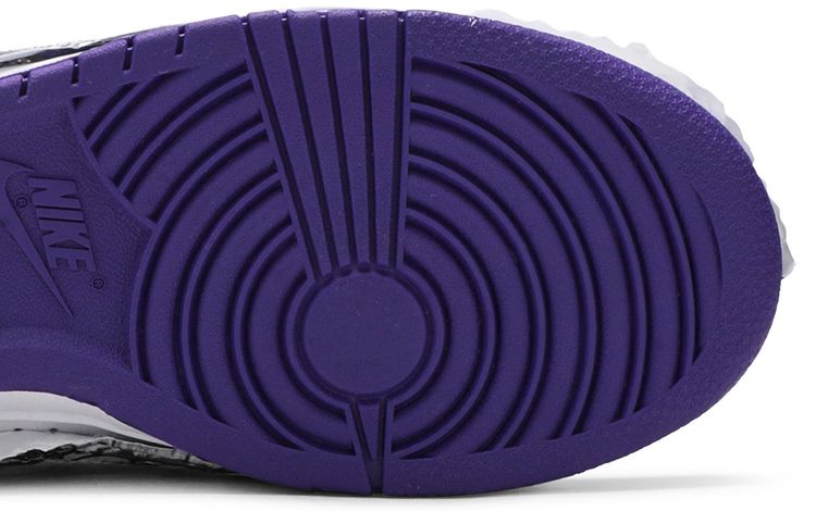 Nike Wmns Dunk Low Flip The Old School