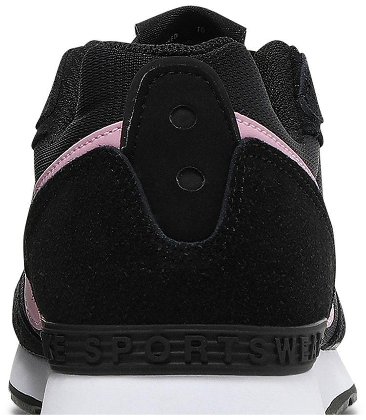 Nike Wmns Venture Runner Black Light Arctic Pink