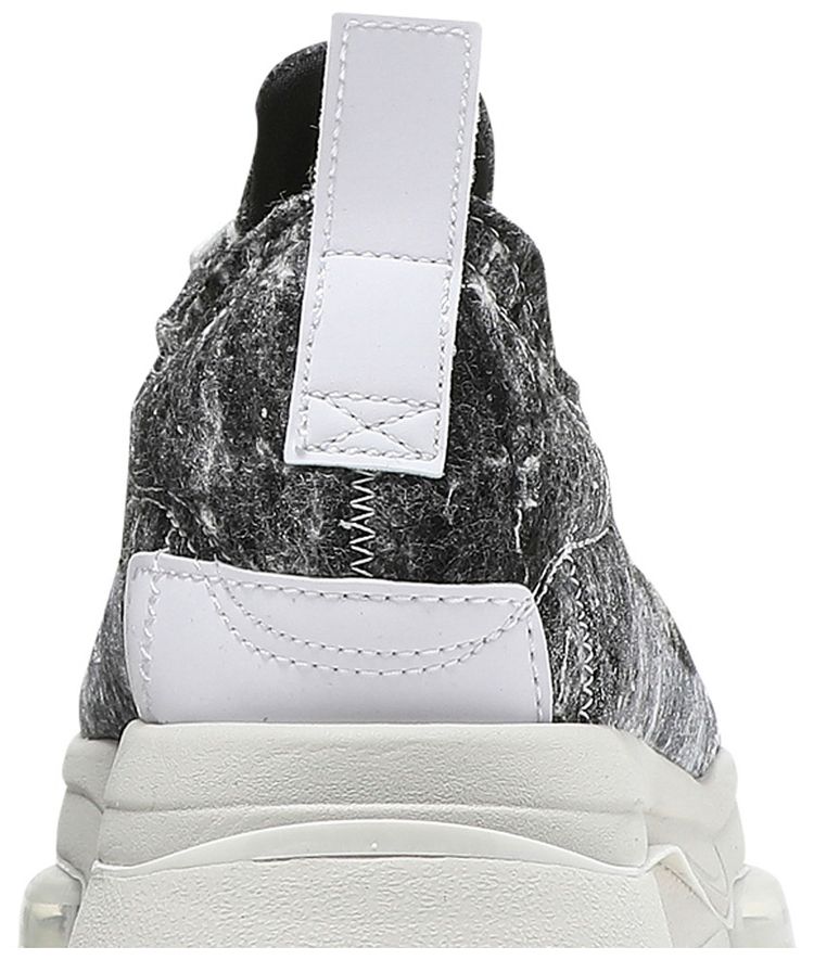 Nike Wmns Air Zoom Type SE Recycled