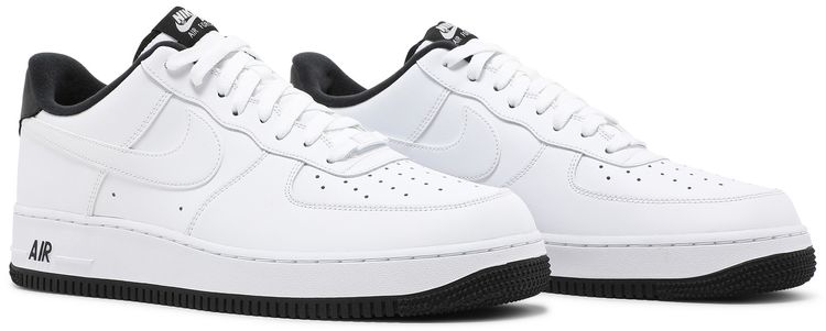 Nike Air Force 1 07 White Black