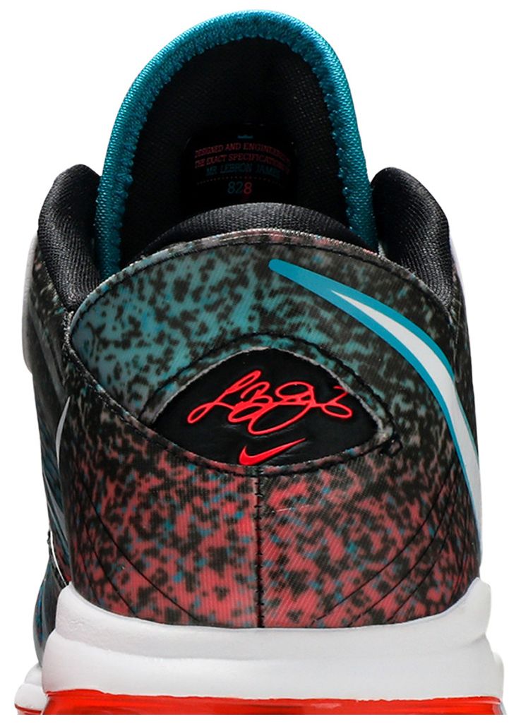 LeBron 8 V2 Low Retro Miami Night 2021
