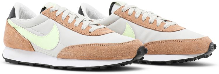 Nike Wmns Daybreak Light Bone Barely Volt