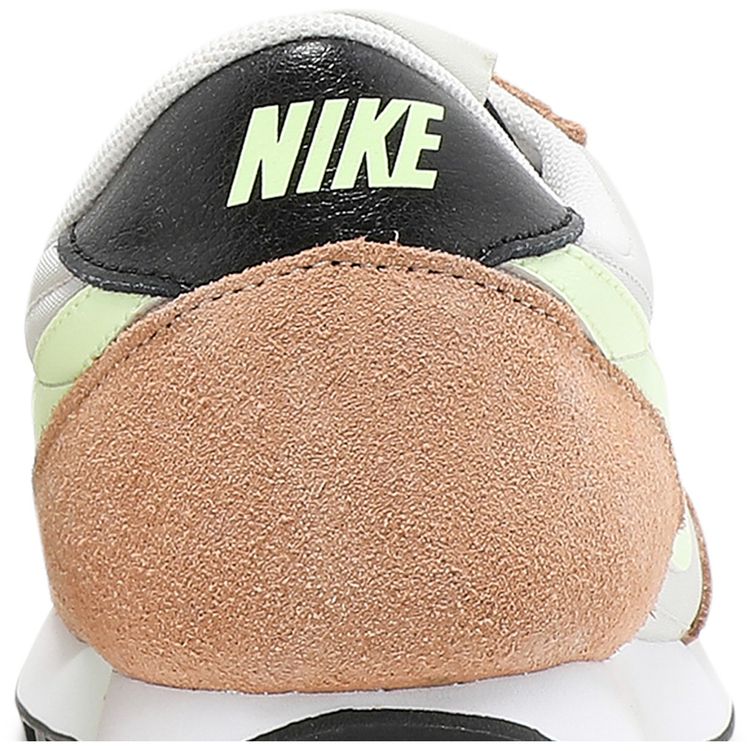 Nike Wmns Daybreak Light Bone Barely Volt