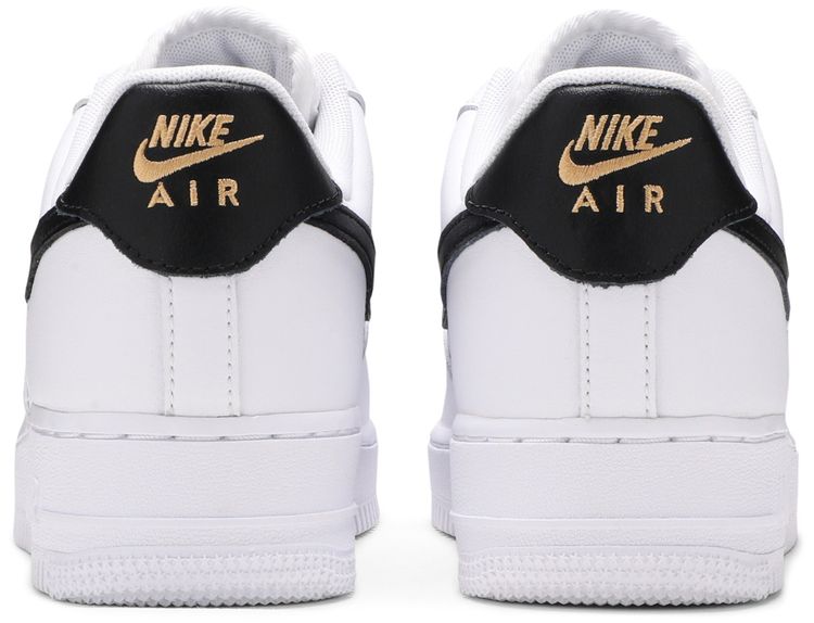 Nike Wmns Air Force 1 07 Essential White Black