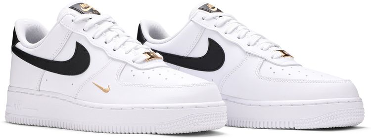 Nike Wmns Air Force 1 07 Essential White Black