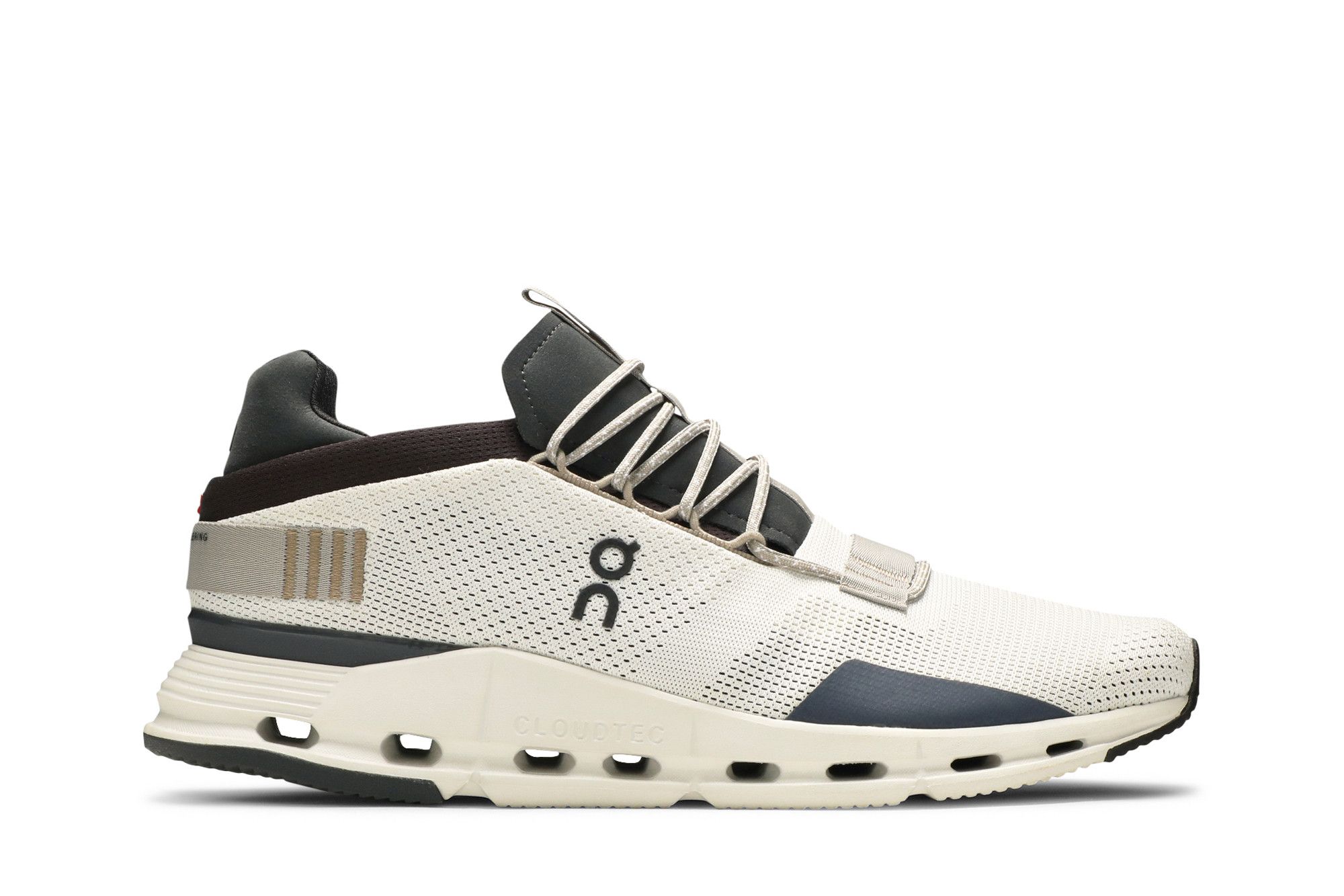 (gamon　unwound) ON RUNNING Cloud Women/Adult shoe size 9.5 Casual ON