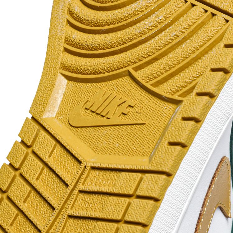 Air Jordan 1 Retro High OG Celtics