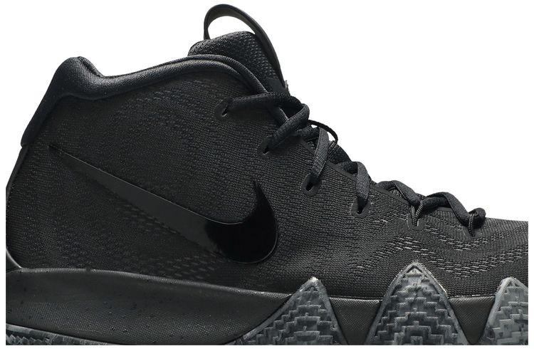 Nike Kyrie 4 Blackout