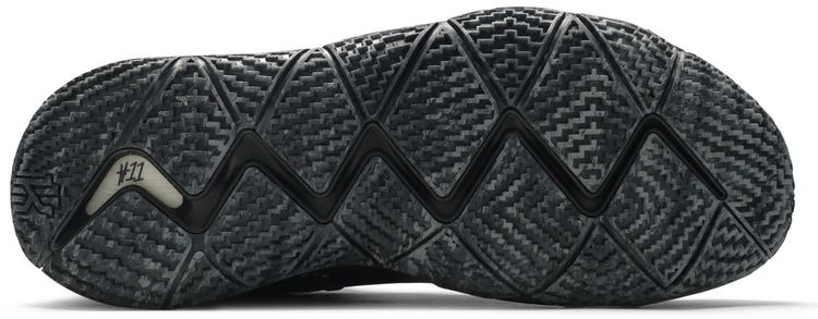 Nike Kyrie 4 Blackout