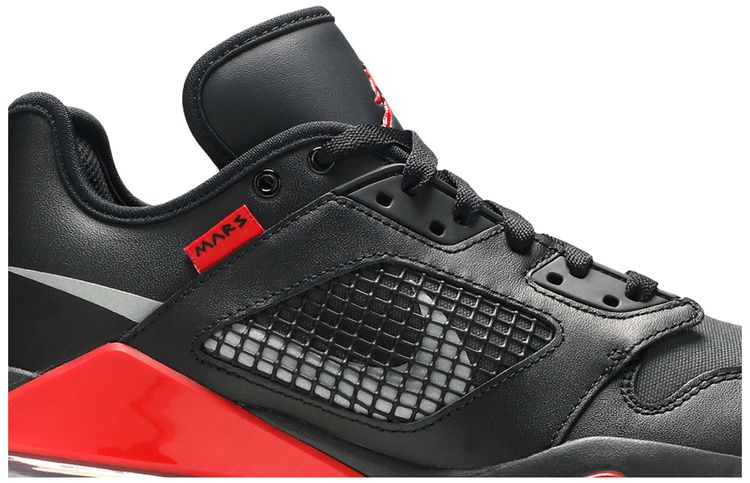 Air Jordan Mars 270 Low Bred