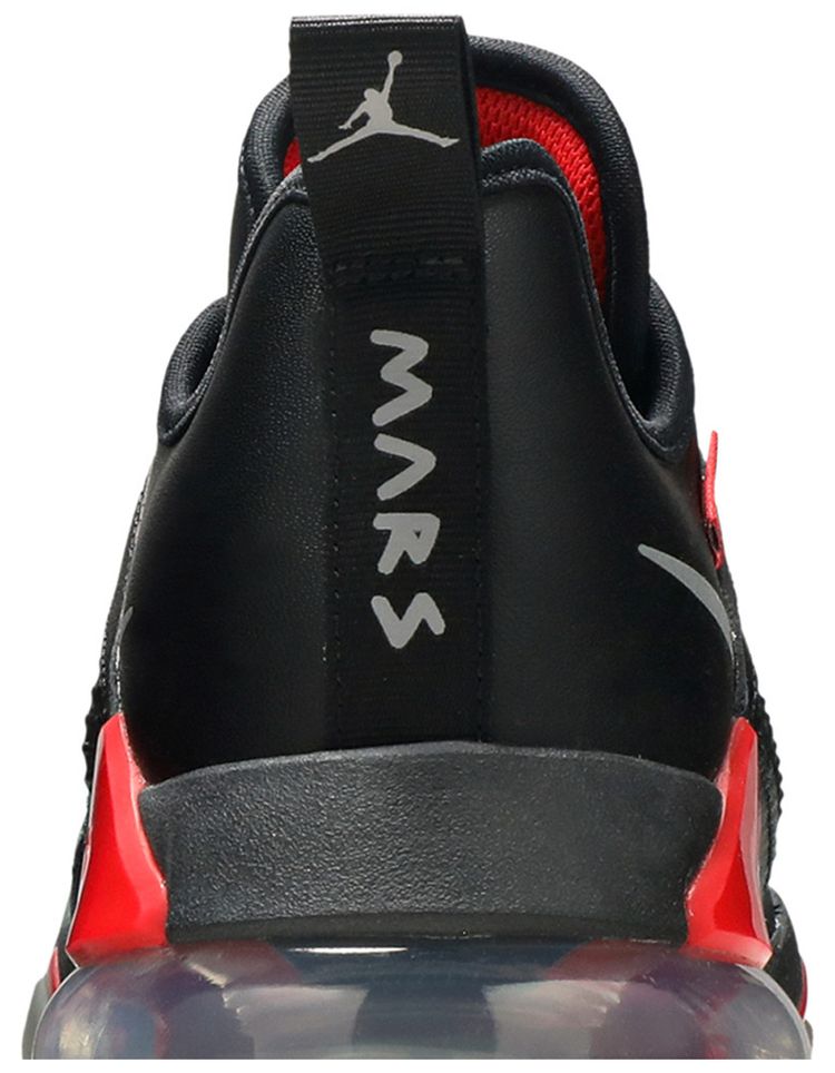 Air Jordan Mars 270 Low Bred