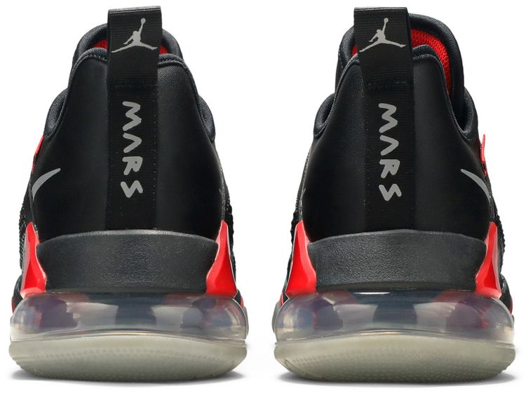 Air Jordan Mars 270 Low Bred