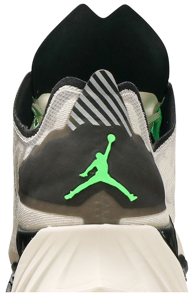 Air Jordan Zoom Trunner Ultimate Light Orewood Brown