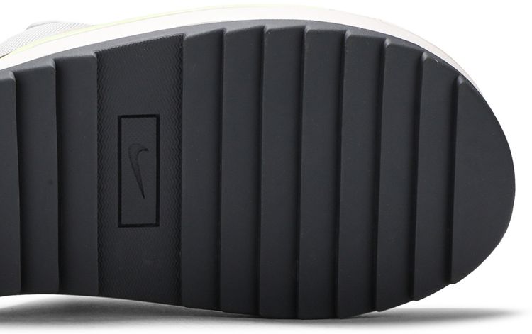 Nike Offline 20 Slip On Light Bone Volt