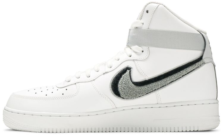 Nike Air Force 1 High 07 LV8 Chenille Swoosh