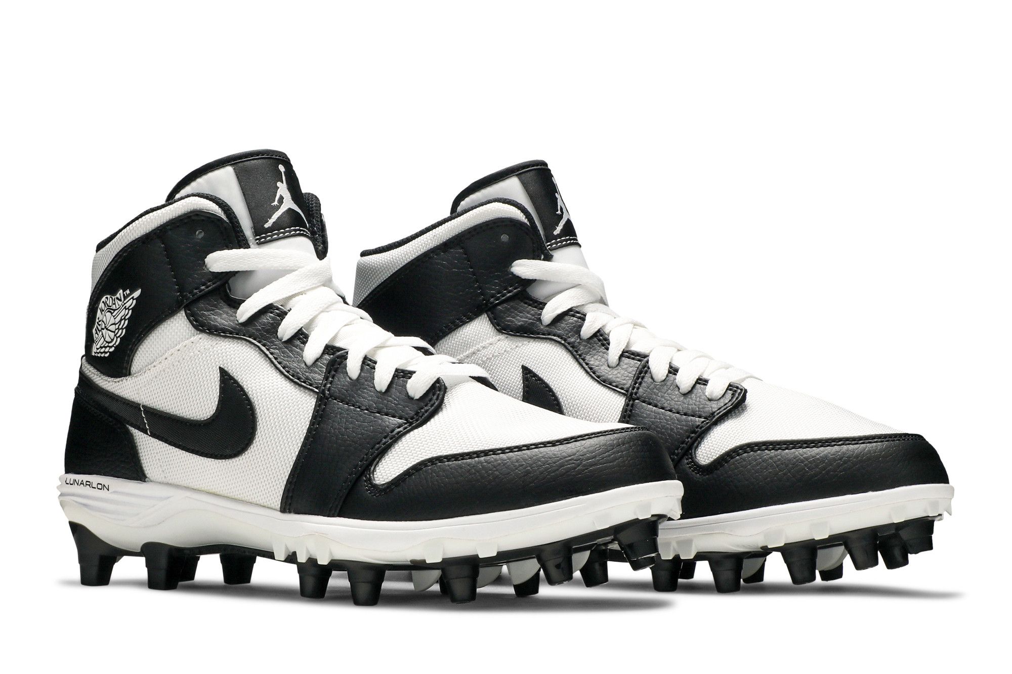 Football cleats jordan best sale