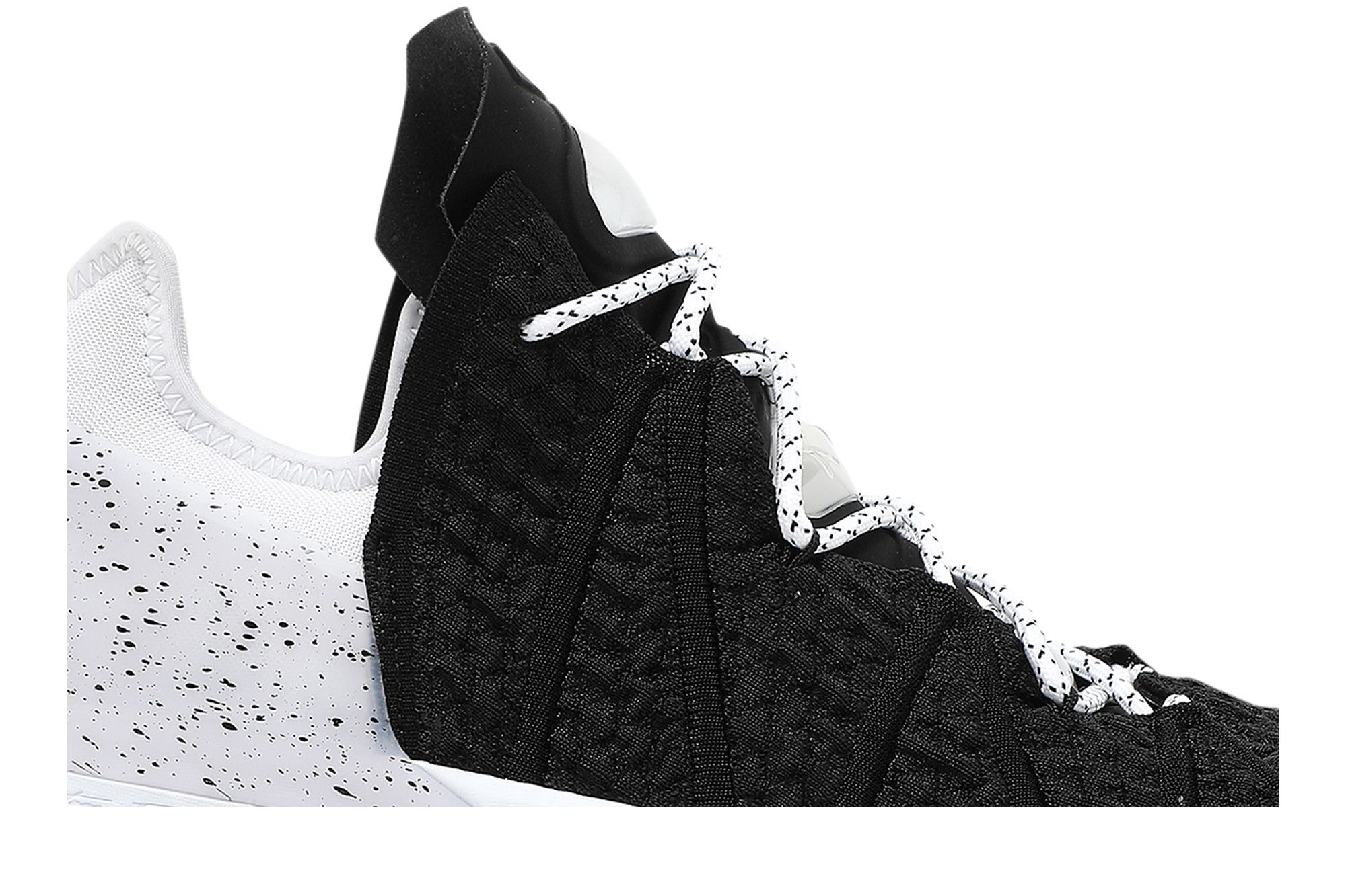 Buy Nike LeBron 18 'Black White Gum' - CQ9283 007 | GOAT