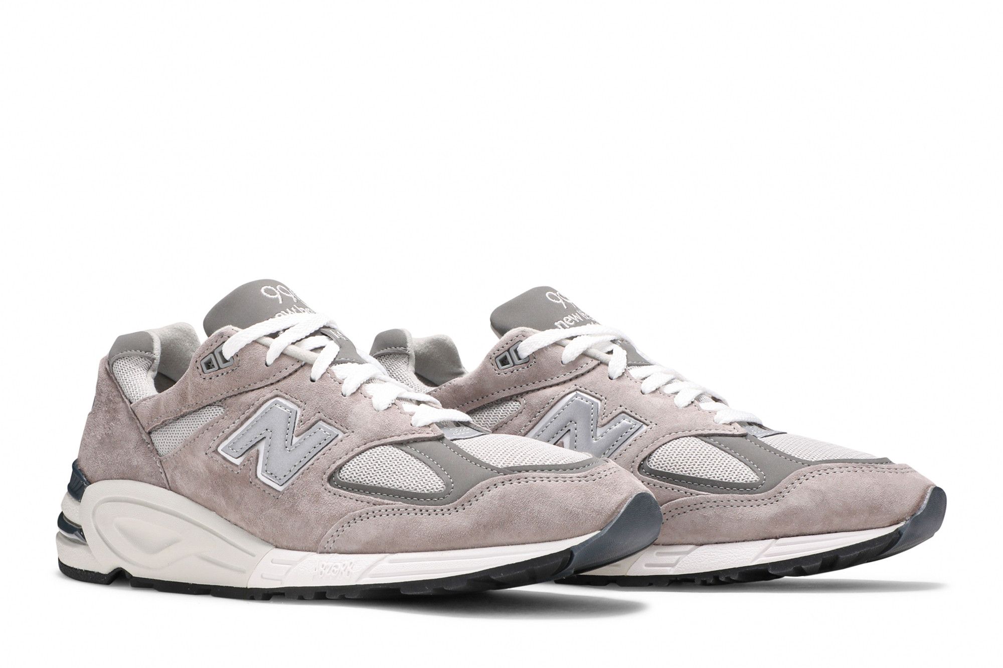 Buy Kith x 990v2 Made in USA 'Classics Collection' - M990GR2