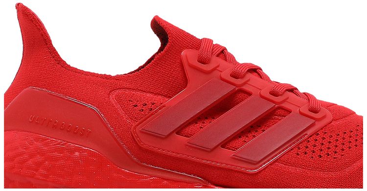UltraBoost 21 Vivid Red