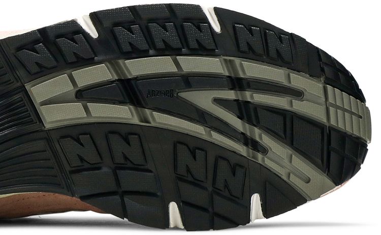 New Balance 991 Made in England Pink