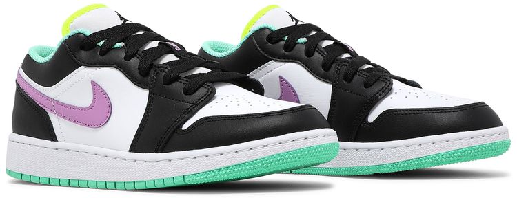 Air Jordan 1 Low GS White Violet Shock