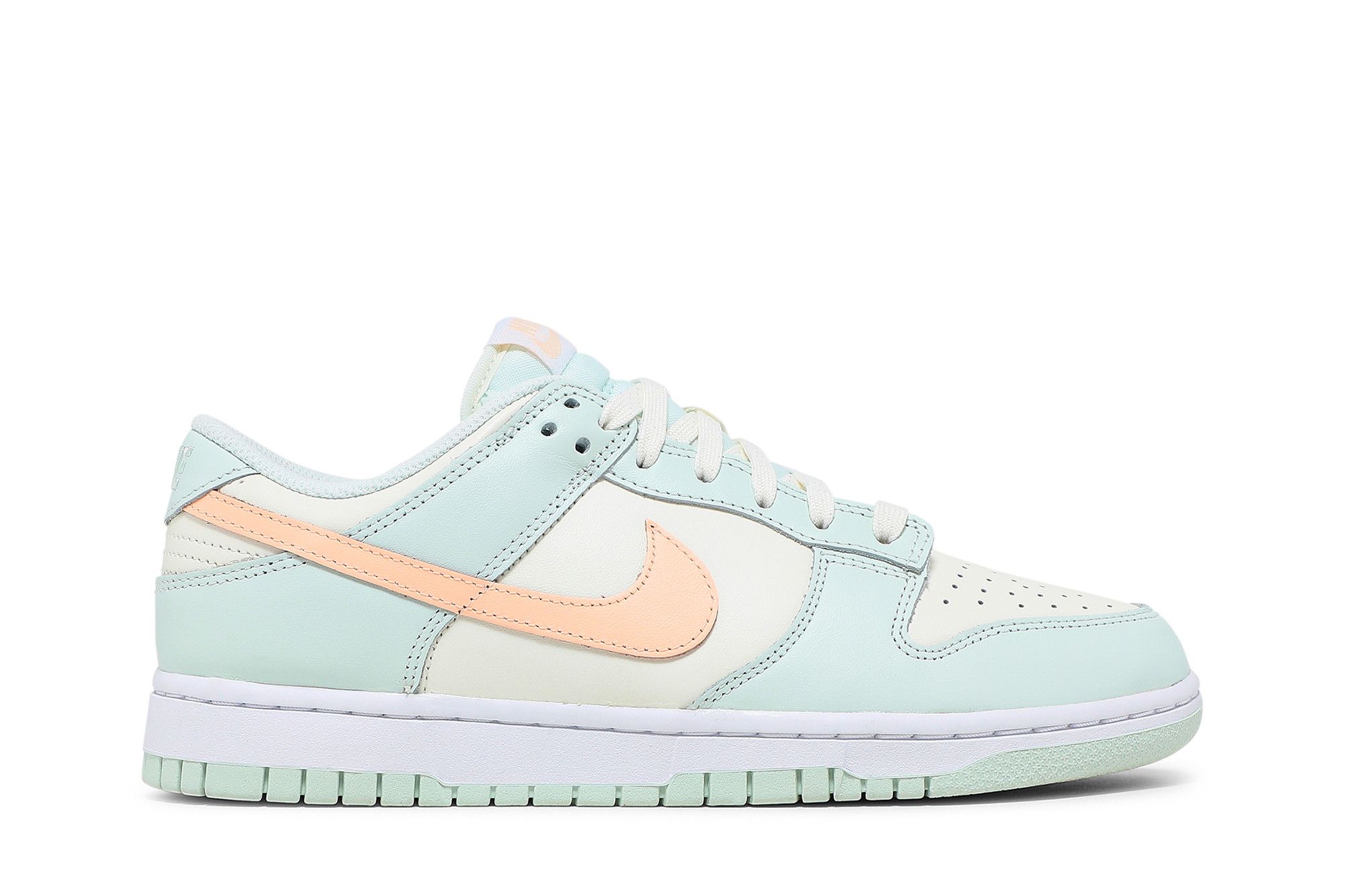 スニーカー NIKE WMNS DUNK LOW BARELY GREEN 26.5 Buy Nike Wmns Dunk Low 'Barely Green' - DD1503 104 | GOAT