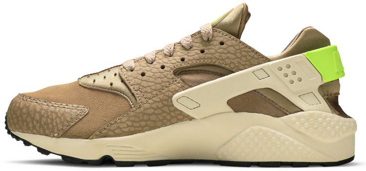 Nike Air Huarache Premium Desert Camo