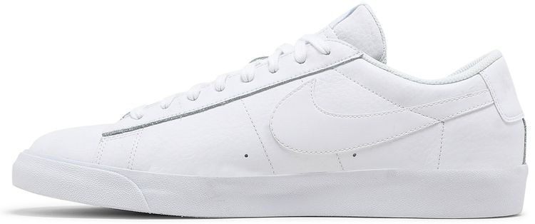 Nike Blazer Low LE Triple White