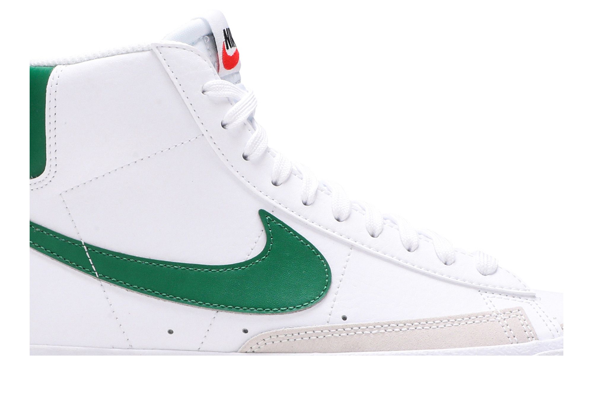 Buy Nike Blazer Mid '77 GS 'White Pine Green' - DA4086 115 | GOAT