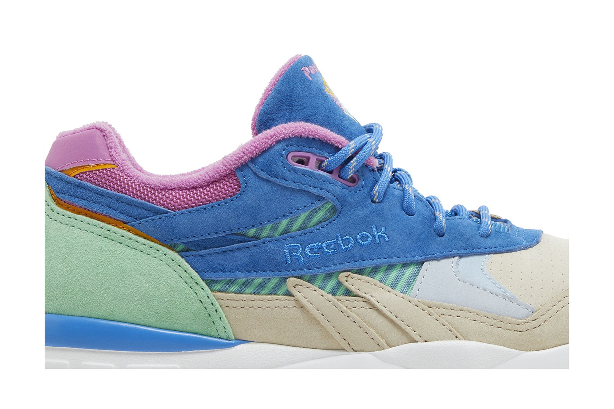 Buy Packer x Ventilator Supreme Four Seasons AR3485 GOAT