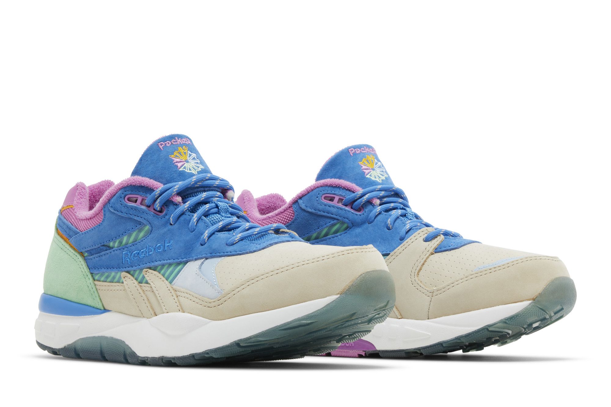 Buy Packer x Ventilator Supreme Four Seasons AR3485 GOAT