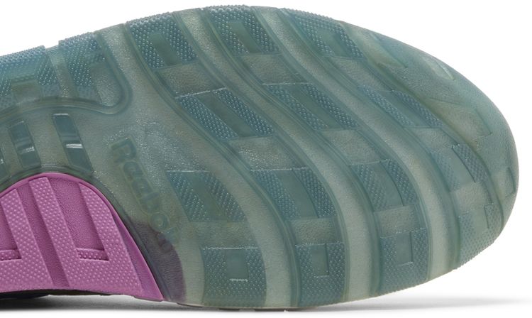 Packer x Reebok Ventilator Supreme Four Seasons