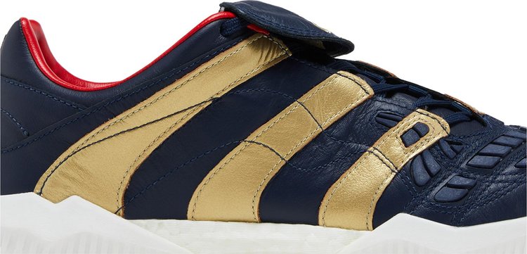 Predator Accelerator TR Zinedine Zidane Gold Black