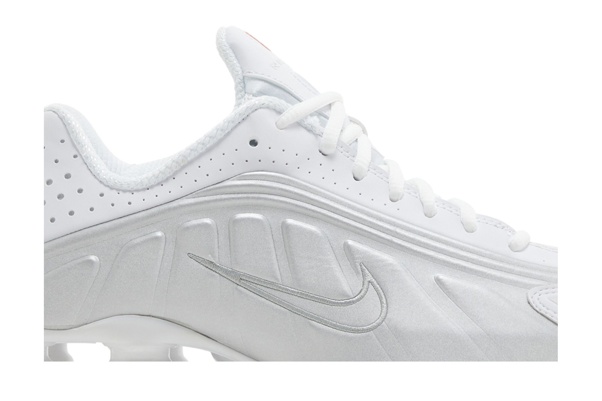 Buy Wmns Shox R4 White Metallic AR3565 101 GOAT CA