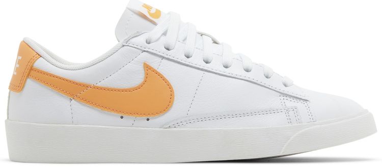 Size Nike Wmns Blazer Low LE 'White Fuel Orange'