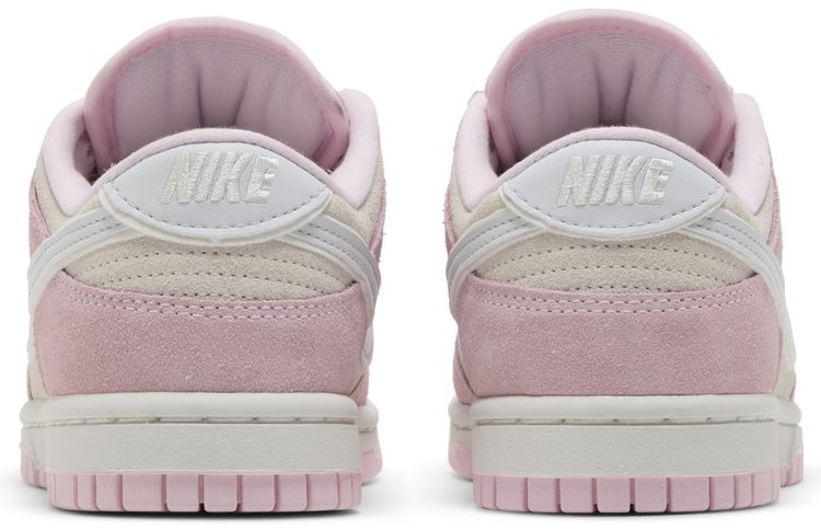 Wmns Dunk Low LX Pink Foam