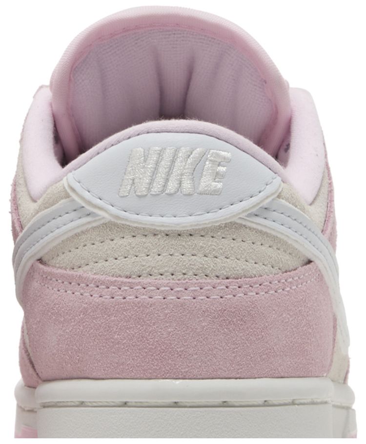 Wmns Dunk Low LX Pink Foam
