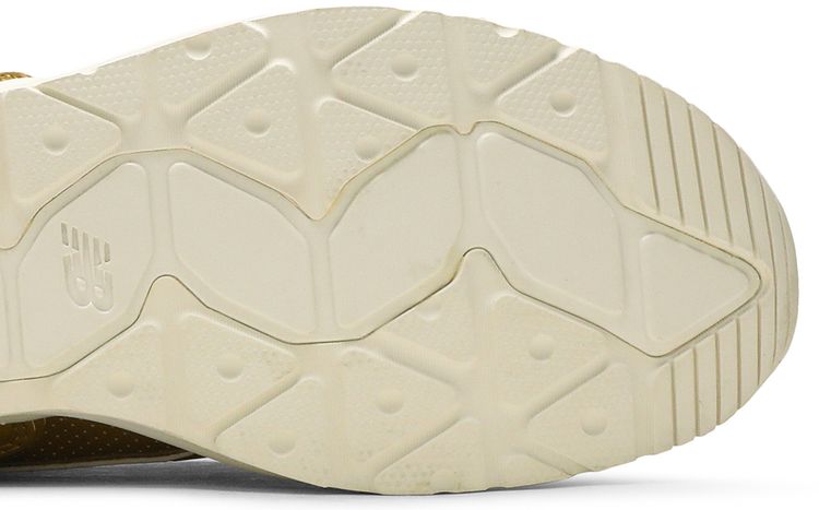 New Balance 1550 Metallic Gold