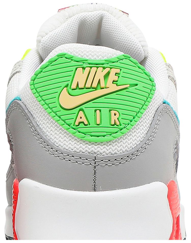 Nike Wmns Air Max 90 Evolution of Icon