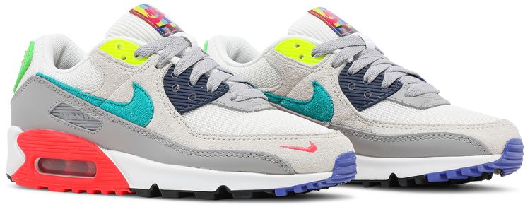 Nike Wmns Air Max 90 Evolution of Icon