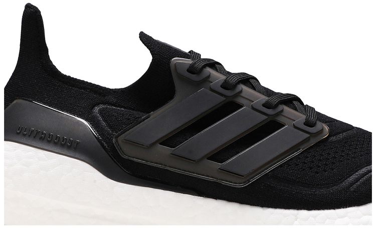 UltraBoost 21 Core Black
