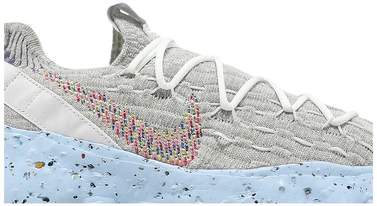 Nike Wmns Space Hippie 04 Photon Dust