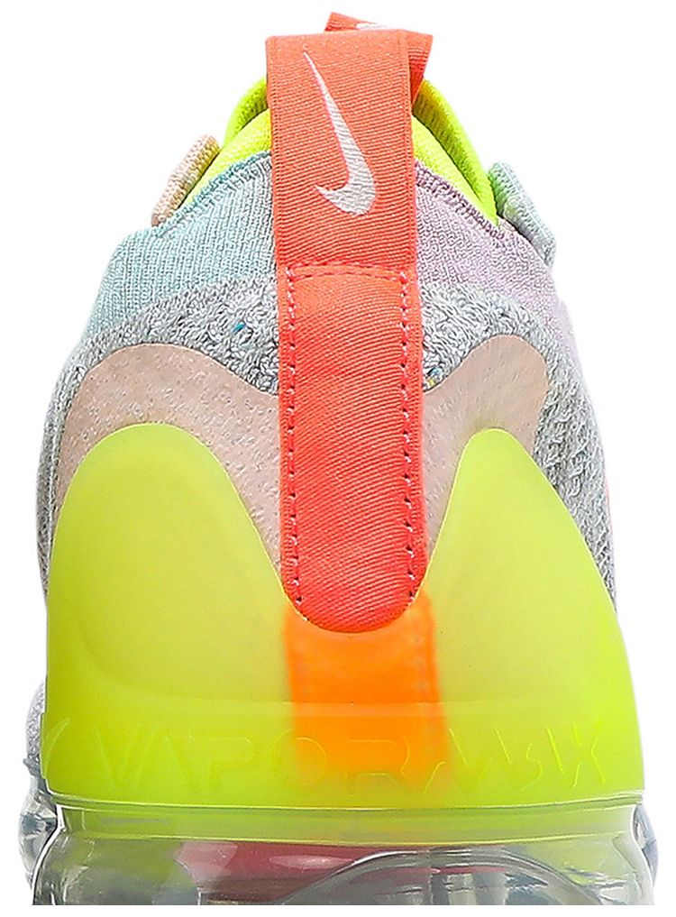 Wmns Air VaporMax 2021 Flyknit Neon