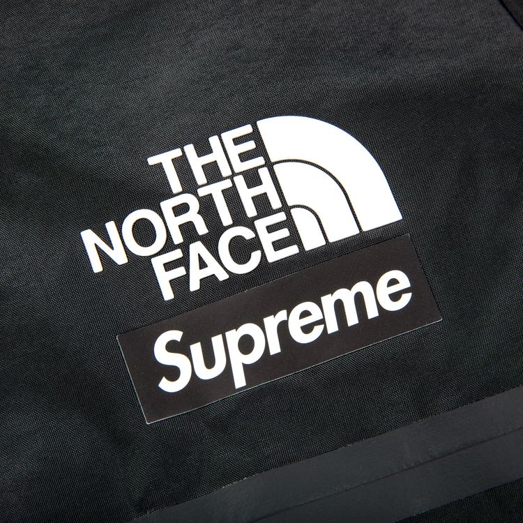 Supreme x The North Face Summit Series Outer Tape Seam Coaches Jacket Black