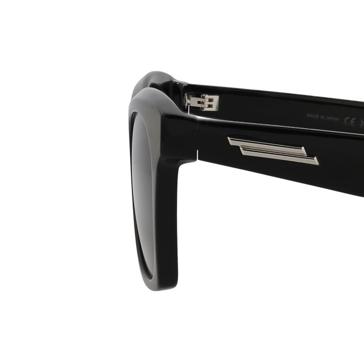 Buy Bottega Veneta Square Sunglasses  display picture 2