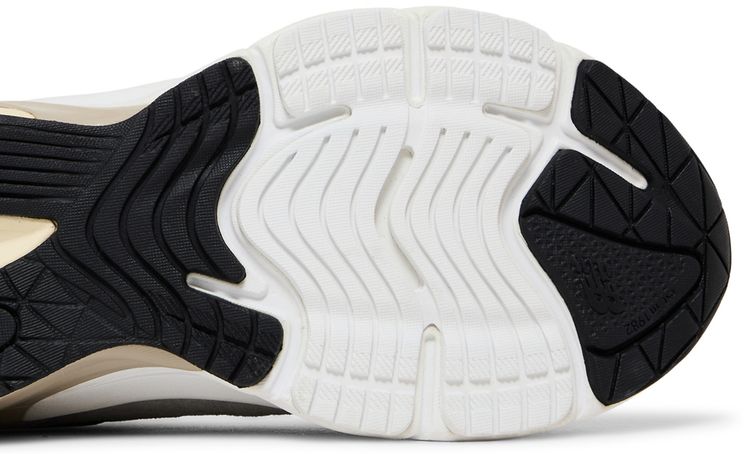 New Balance 990v6 Big Kid Grey Day 2023