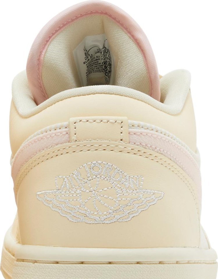 Wmns Air Jordan 1 Low SE Muslin Legend Pink